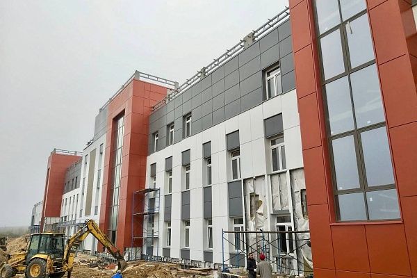 Проект 4-х этажной поликлиники из металлоконструкций