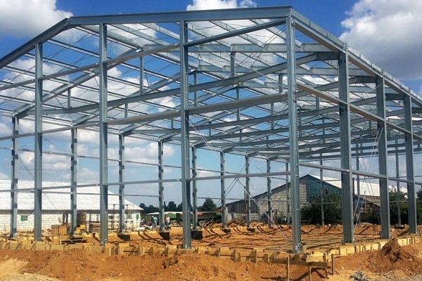 Стальной каркас для ремонта промышленных ангаров в Москве
