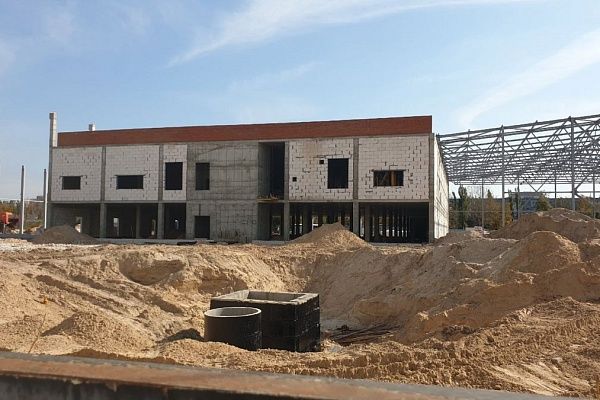 Ремонт спортивного клуба с бассейном в Москве